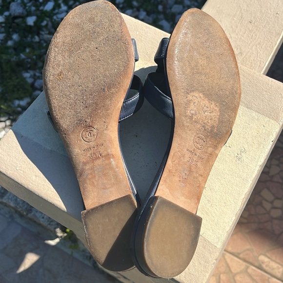 CHANEL Camelia Flat Sandal 8.5/39.5 - Picture 15 of 16